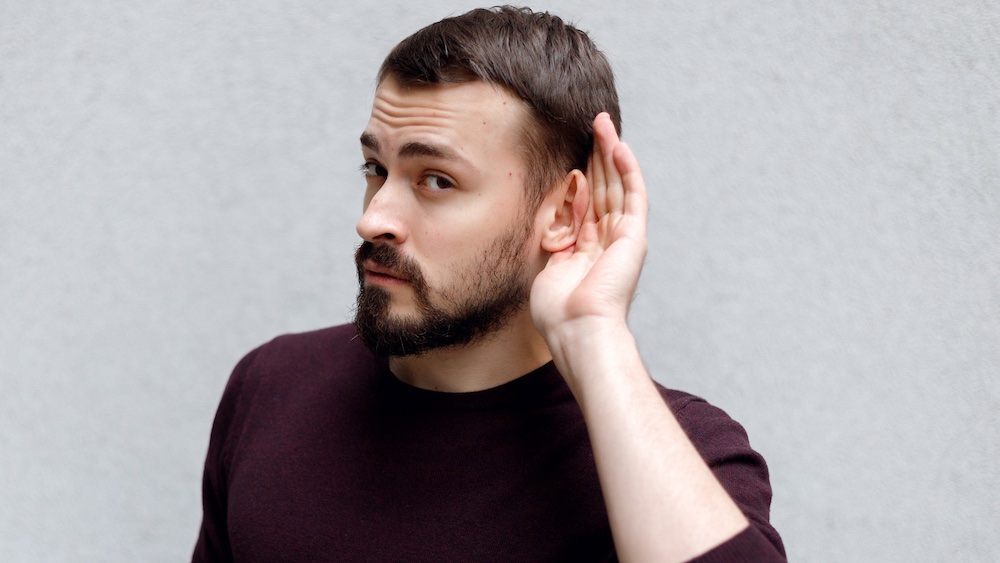 Perte de l'audition chez les adultes peut être soudaine, temporaire ou longue.